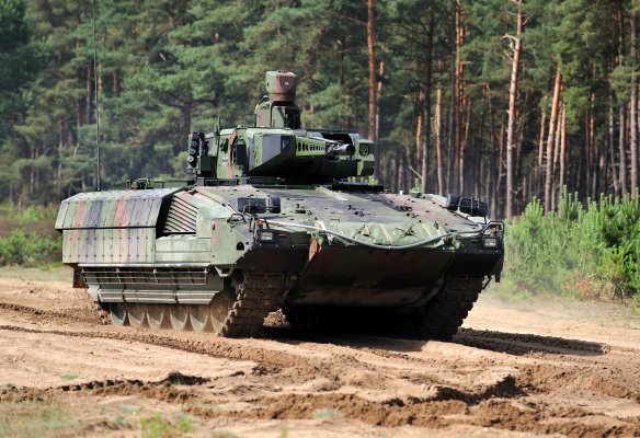 Německá armáda za bojová vozidla Puma zaplatí dvojnásobek