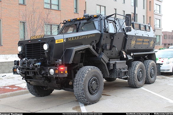 Foto: PolicejnÃ­ MRAP Caiman. / Raymond Wambsgans; cc-by-sa-2.0. 