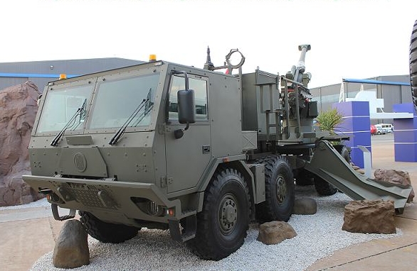 Foto: Houfnice T5-52 na podvozku Tatry. / Denel Land Systems