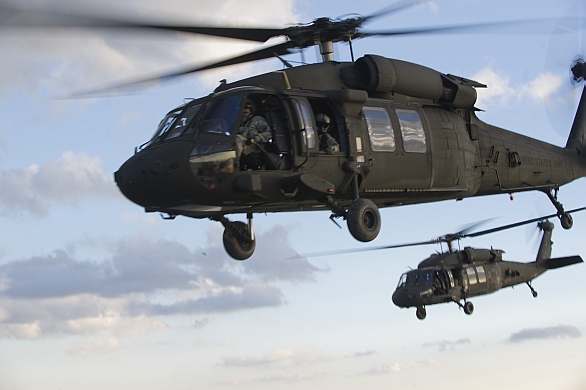 Foto: Vrtulníky UH-60M Black Hawk; větší foto / U.S. Army